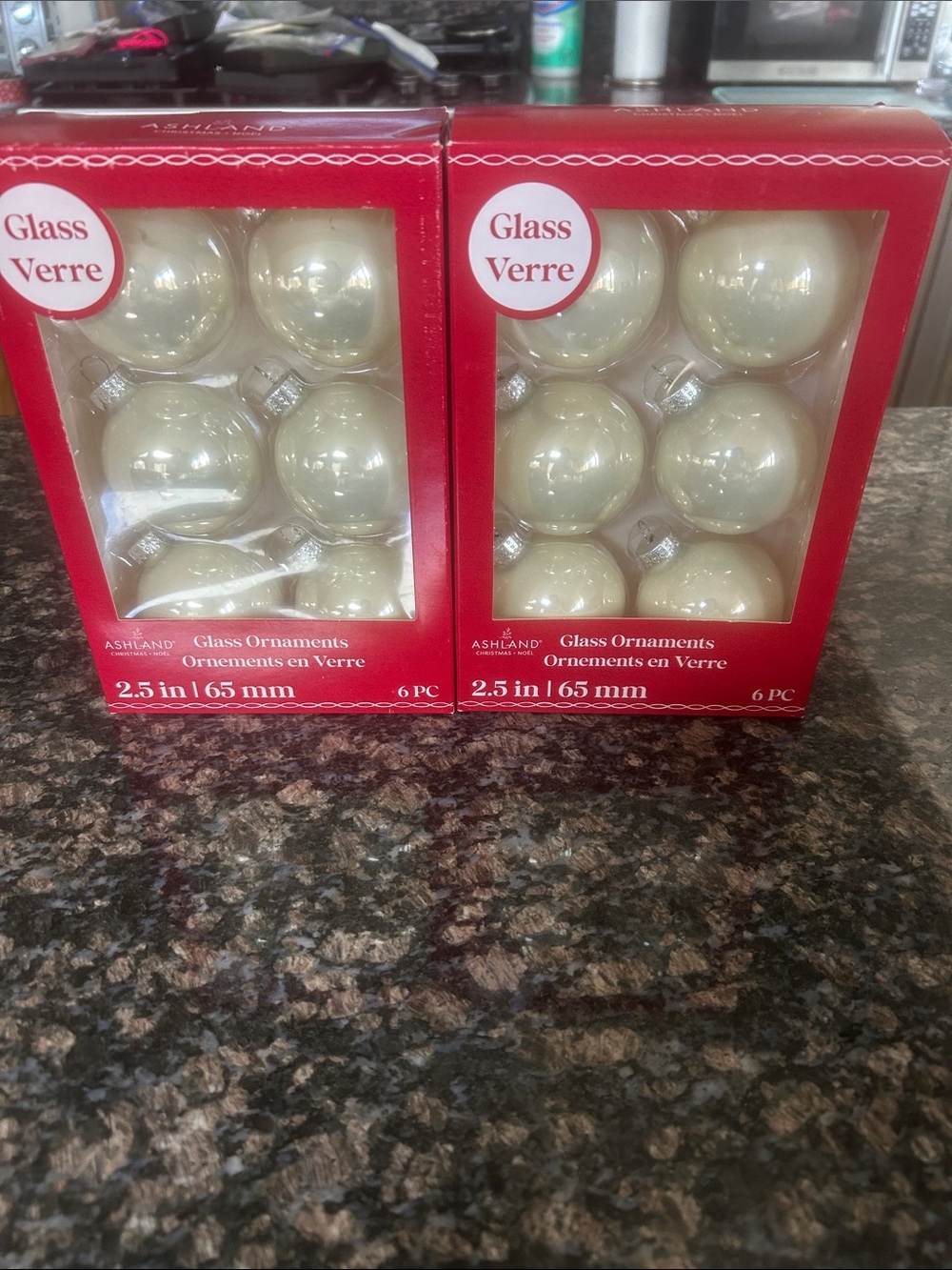 ASLAND PEARL WHITE GLASS ORNAMENTS 2.5" LOT OF 12 NWT